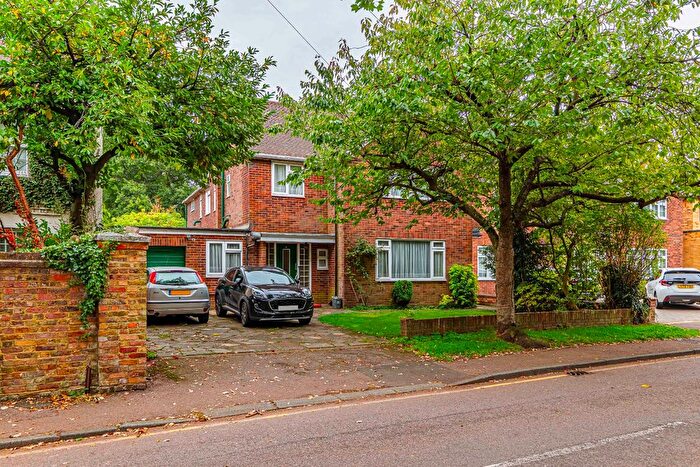 5 Bedroom Detached House For Sale In The Rutts, Bushey Heath, Bushey, Hertfordshire, WD23