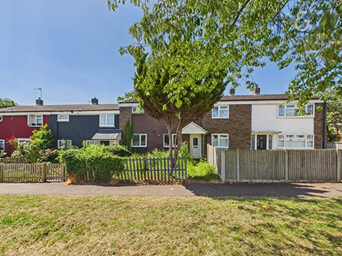 5 Bedroom Terraced House To Rent In Archer Road, Stevenage, Hertfordshire, SG1