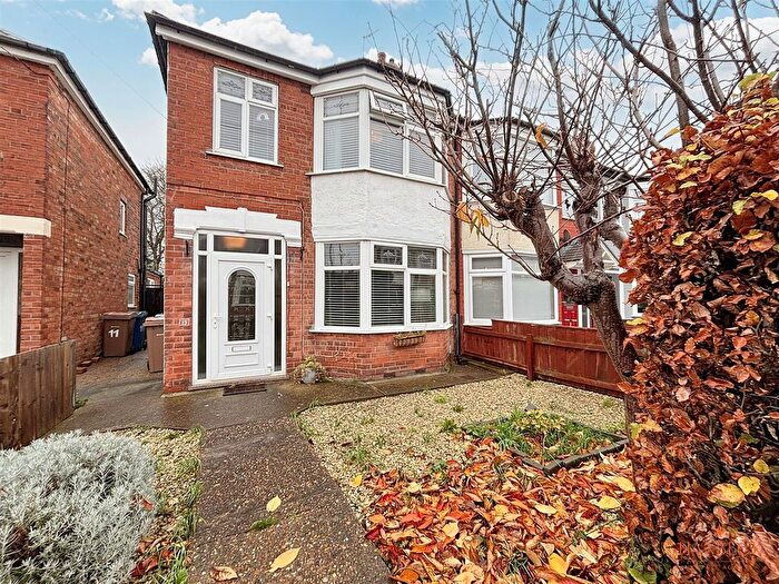 3 Bedroom End Terrace House To Rent In Glenwood Drive, Hull, HU4