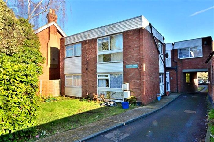 1 Bedroom Apartment For Sale In Magnolia Lodge, High Road, Loughton, IG10