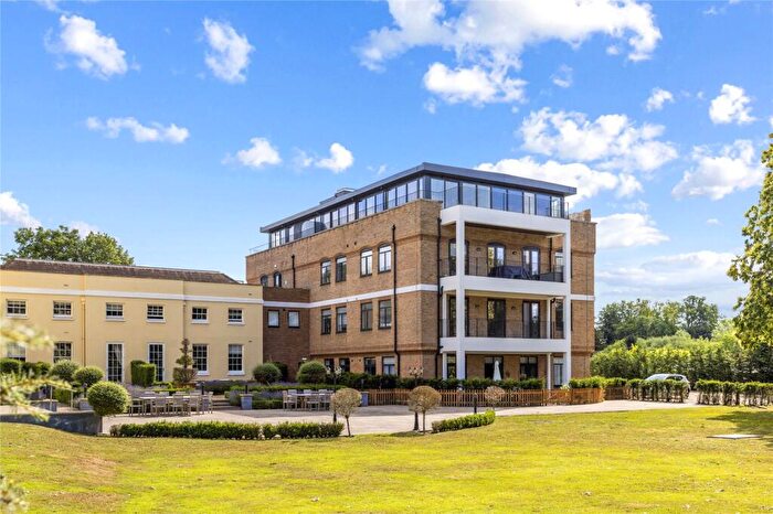 2 Bedroom Apartment For Sale In Westhorpe House, Marlow, Buckinghamshire, SL7