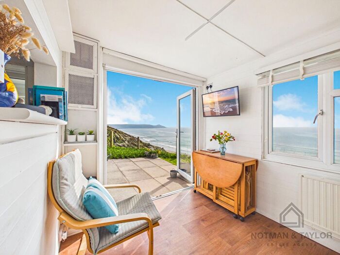 2 Bedroom Chalet For Sale In Sherborne, Freathy Cliff, PL10