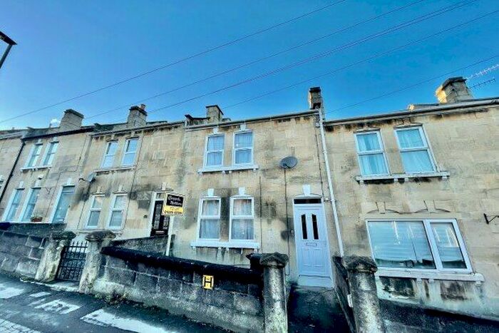 2 Bedroom Property To Rent In Herbert Road, Bath BA2