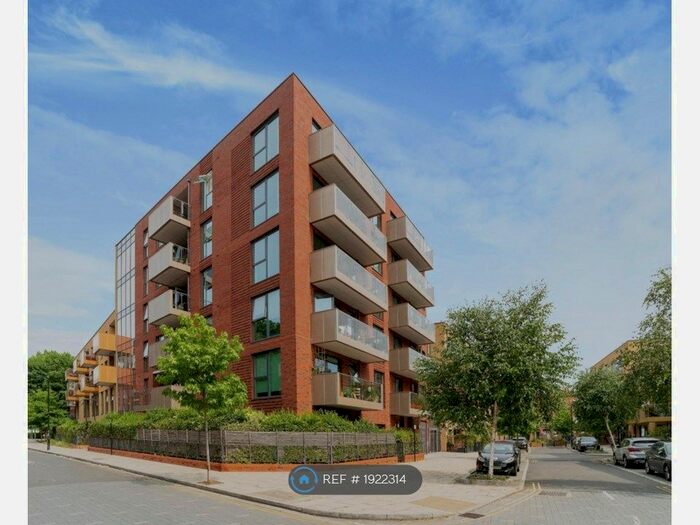 2 Bedroom Flat To Rent In Edmund Street, London, SE5