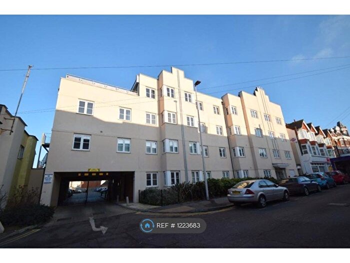 2 Bedroom Flat To Rent In Discovery House, Eastbourne, BN21