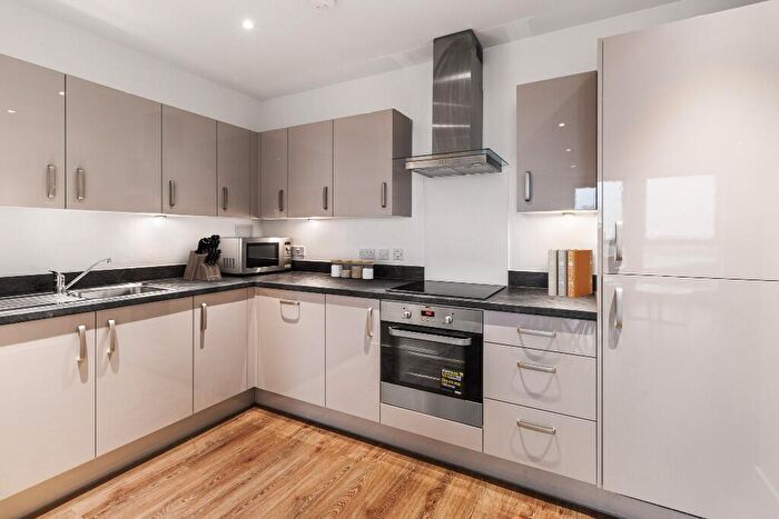 1 Bedroom Apartment To Rent In Silvertown Way, London, E16