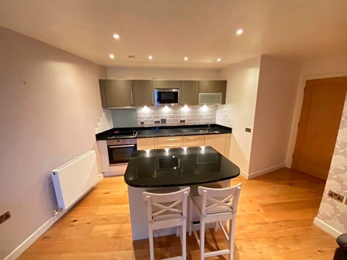 1 Bedroom Flat To Rent In Wharf Approach, Leeds, LS1