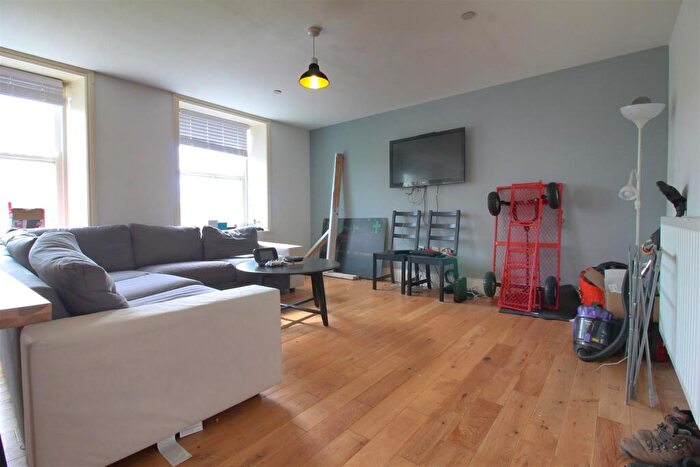 4 Bedroom Apartment To Rent In Belle Grove Terrace, Spital Tongues, NE2
