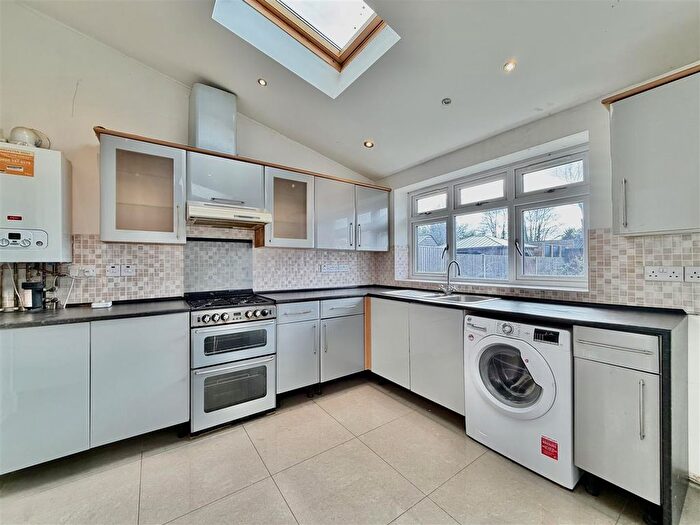 3 Bedroom Semi-Detached House To Rent In Station Road, Hounslow, TW3
