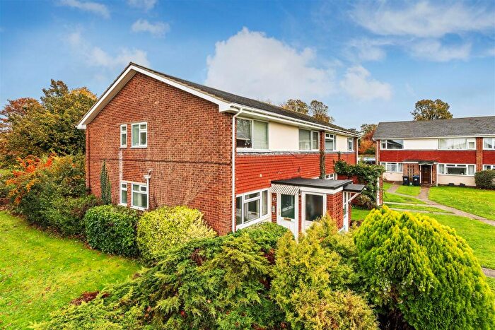 3 Bedroom Maisonette For Sale In Moat Court, Ashtead, KT21