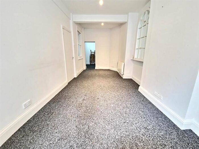 2 Bedroom Apartment To Rent In Duke Street, Margate, CT9