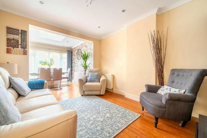 4 Bedroom Semi-Detached House To Rent In Woodfield Gardens, New Malden, KT3