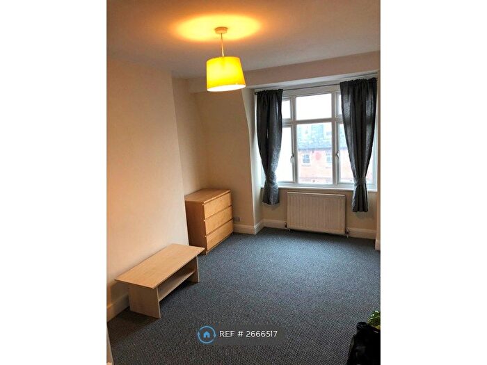 2 Bedroom Flat To Rent In East Lane, Wembley, HA9