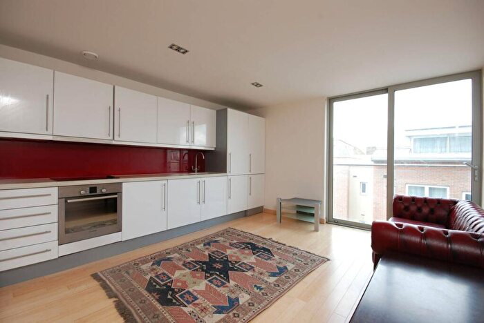 1 Bedroom Flat To Rent In Richmond Road, Kingston, Kingston Upon Thames, KT2