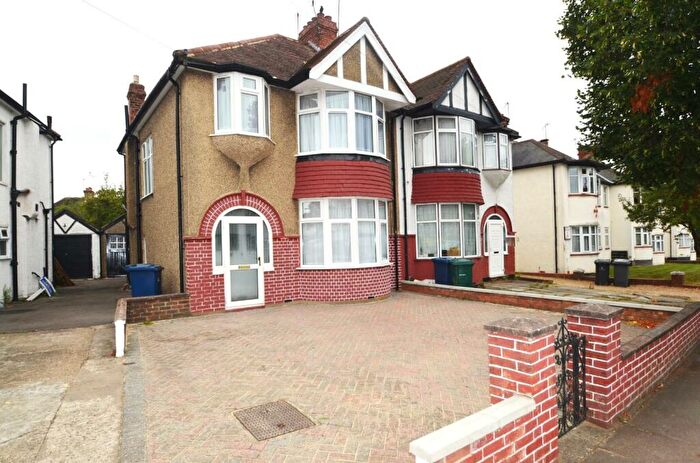 3 Bedroom Semi-Detached House To Rent In Green Lane, Edgware, HA8