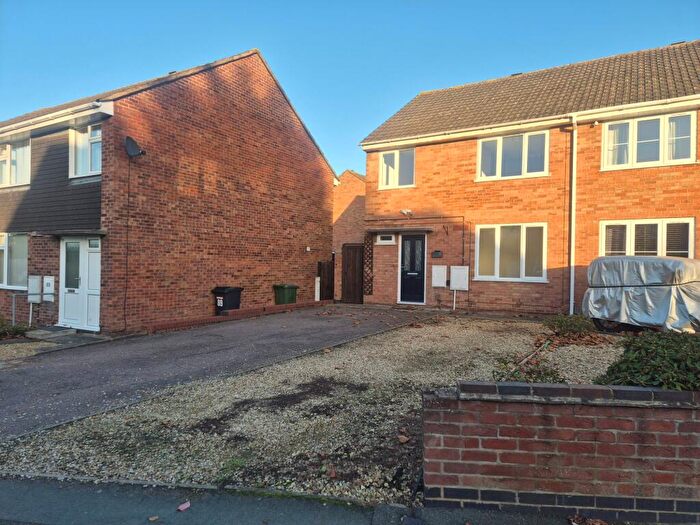 3 Bedroom Semi-Detached House To Rent In Edendale Road, Melton Mowbray, LE13