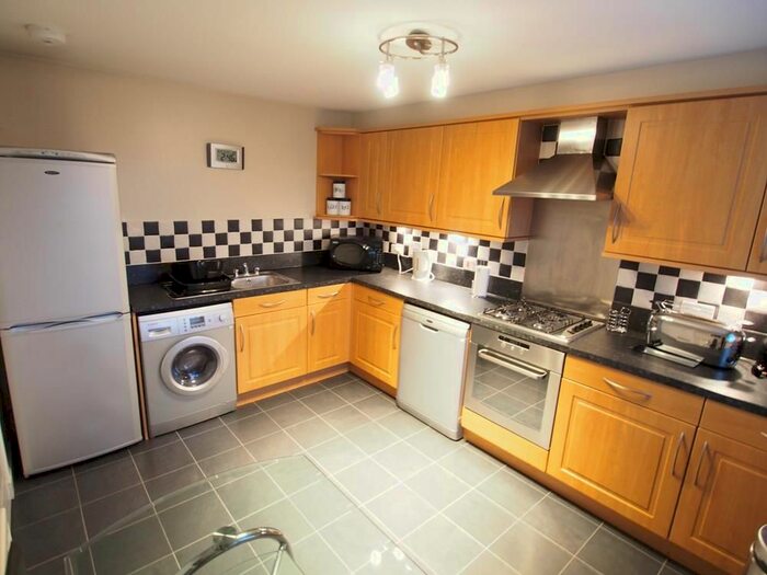 2 Bedroom Flat To Rent In Eday Road, Aberdeen, AB15