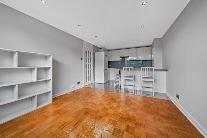 1 Bedroom Flat To Rent In Claudia Place, London, SW19