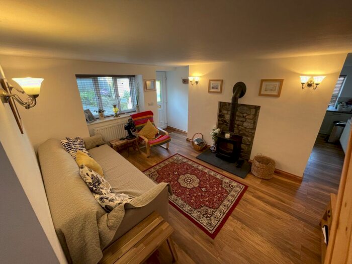 2 Bedroom Property To Rent In Bishopston Road, Bishopston, Swansea, SA3