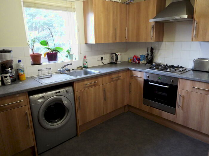 1 Bedroom Apartment To Rent In Target Place, Southampton, SO19