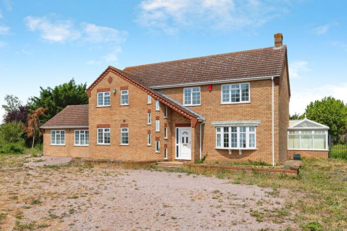 4 Bedroom Detached House For Sale In Fallow Corner Drove, Manea, March, PE15