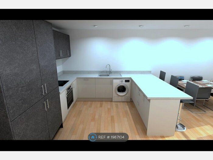 2 Bedroom Flat To Rent In Silver Birch Apartments, Exmouth, EX8