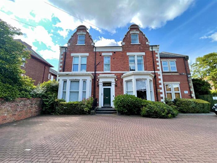 2 Bedroom Apartment For Sale In Trinity Road, Darlington, DL3