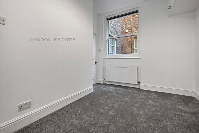 2 Bedroom Flat To Rent In Blythe Road, West Kensington, W14