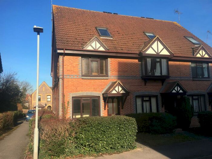 1 Bedroom Maisonette To Rent In Rowe Court, West Reading, Reading, RG30