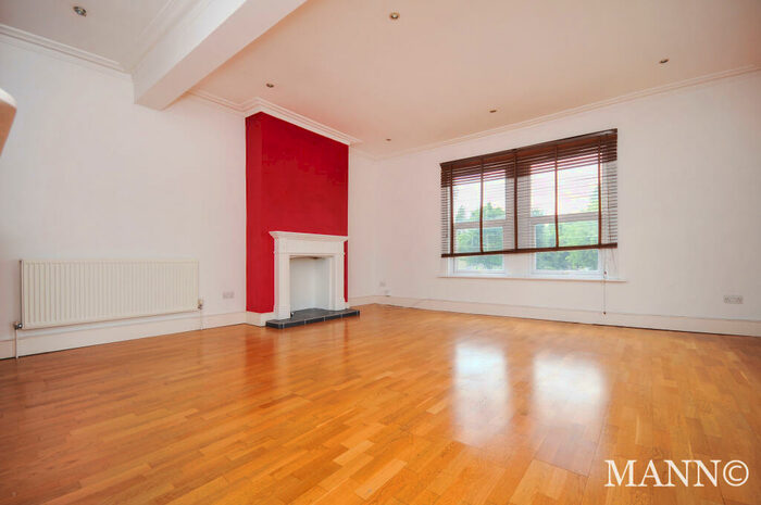 2 Bedroom Apartment To Rent In Maple Road, Penge, SE20