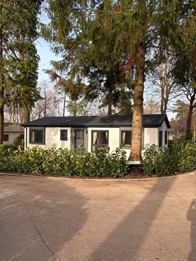 2 Bedroom Park Home For Sale In Just Arrived And Ready To View., GU52