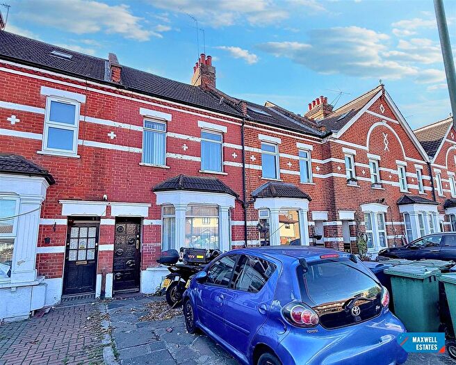 5 Bedroom Terraced House For Sale In Burnt Oak Broadway, Edgware, HA8