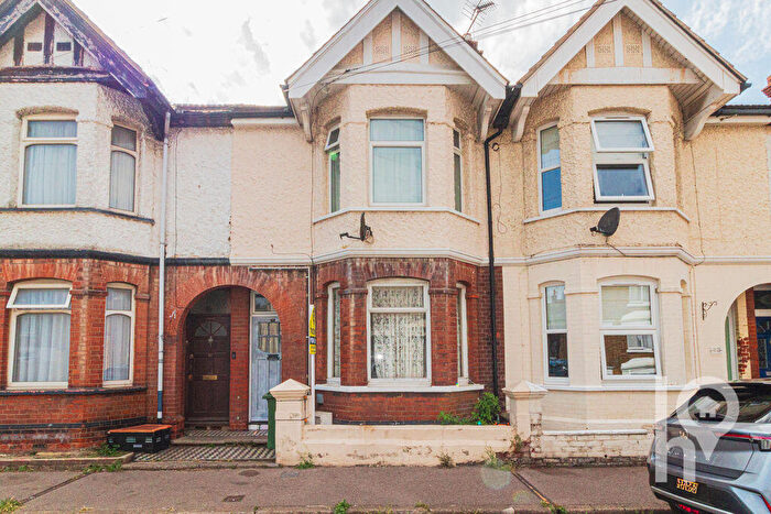 1 Bedroom Flat For Sale In Winstanley Road, Sheerness, ME12