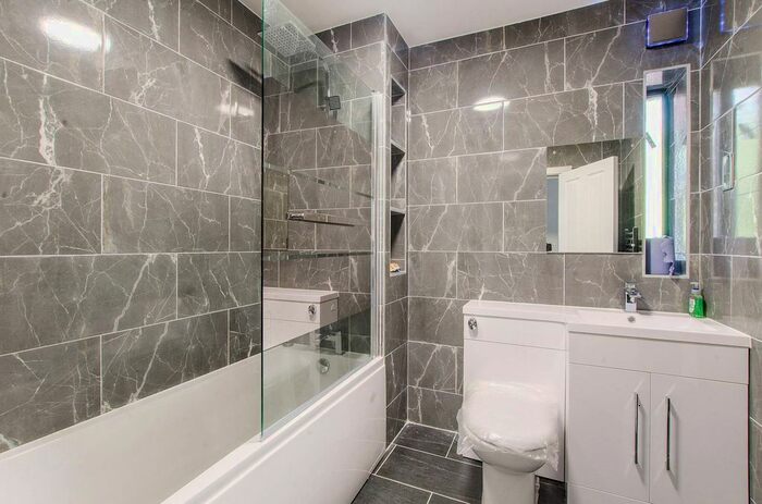 1 Bedroom Flat To Rent In Sweeps Lane, Orpington, BR5