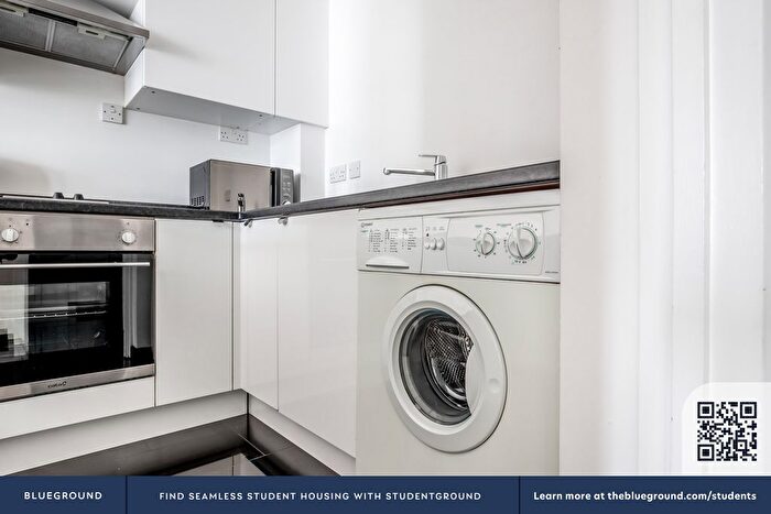 Studio To Rent In City Of London, London, E1