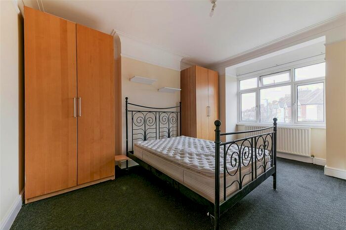 4 Bedroom Maisonette To Rent In Durnsford Road, Wimbledon Park, Wimbledon Park, SW19