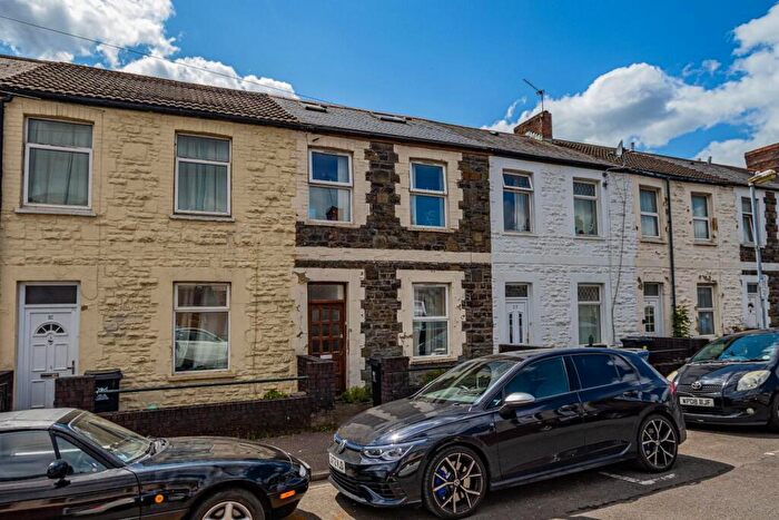 4 Bedroom Private Hall To Rent In Russell Street, Roath, CF24