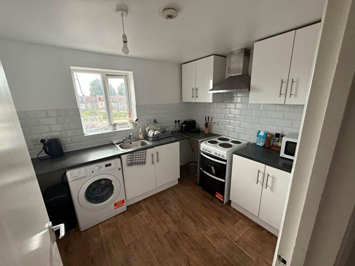 2 Bedroom Flat To Rent In Bedroom Flat – Greenslade Road, Barking, IG11