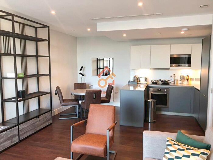 1 Bedroom Flat To Rent In Maine Tower, Harbour Way, London, E14