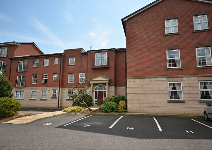 2 Bedroom Apartment For Sale In Wentworth Court, Higher Lane, M45