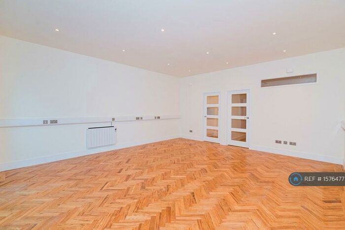 Studio To Rent In Calvin Street, London, E1