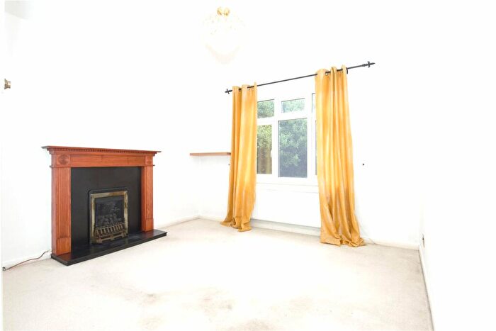 1 Bedroom Flat To Rent In Wordsworth Road, Penenden Heath, Maidstone, ME14