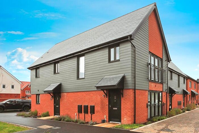 2 Bedroom House For Sale In Banbury Drive, Hampton Water, Peterborough, PE7