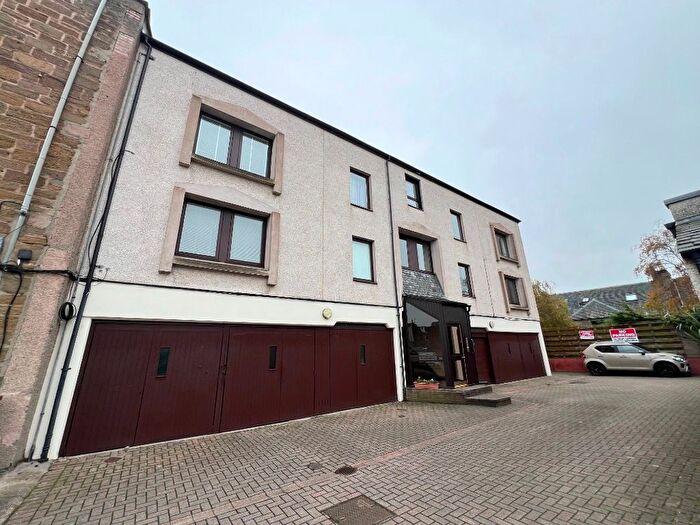 2 Bedroom Flat To Rent In Brown Street, Broughty Ferry, Dundee, DD5