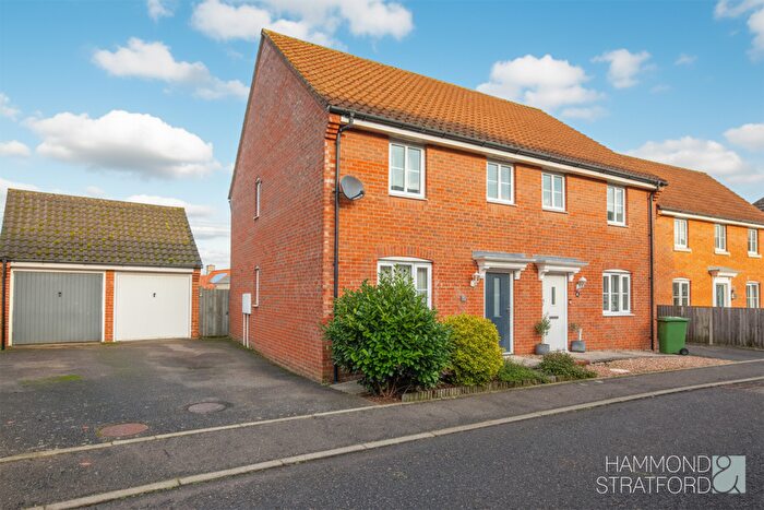 3 Bedroom Semi-Detached House For Sale In Tummel Way, Attleborough, NR17