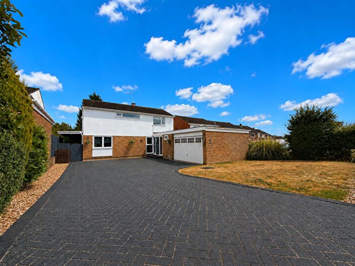 4 Bedroom Detached House For Sale In Amesbury Road, Wigston, LE18