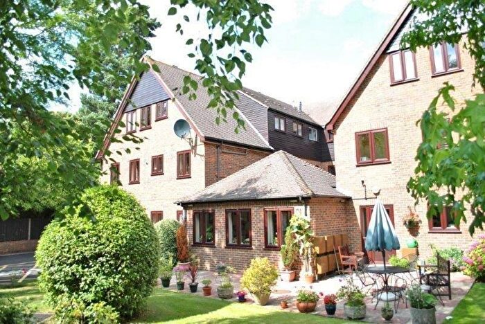 1 Bedroom Flat For Sale In Coulsdon Road, Coulsdon, CR5