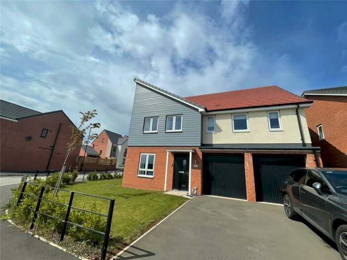 5 Bedroom Detached House To Rent In Peacock Chase, Newcastle Upon Tyne, Tyne And Wear, NE13