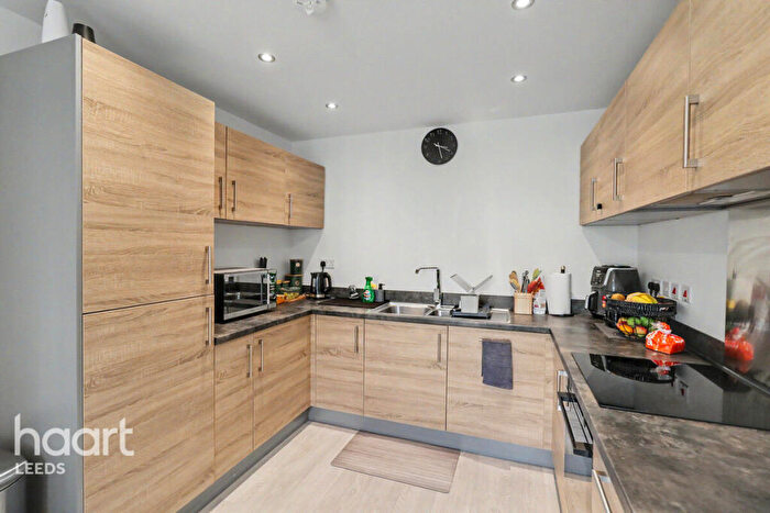 4 Bedroom Semi-Detached House For Sale In Kirkham Crescent, Leeds, LS14
