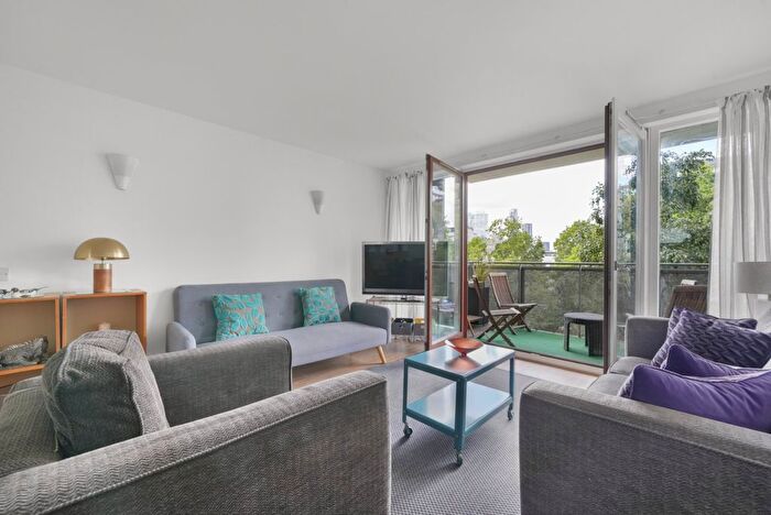 2 Bedroom Flat To Rent In Naylor Building East, Adler Street, E1